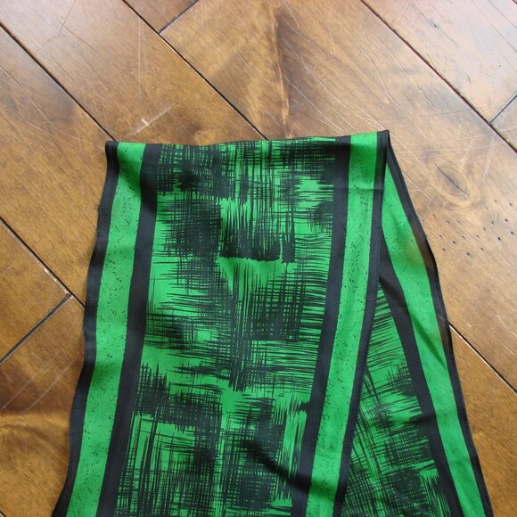 Vintage Anne Klein Oblong Long Scarf Wrap Green Black Abstract - Picture 7 of 11
